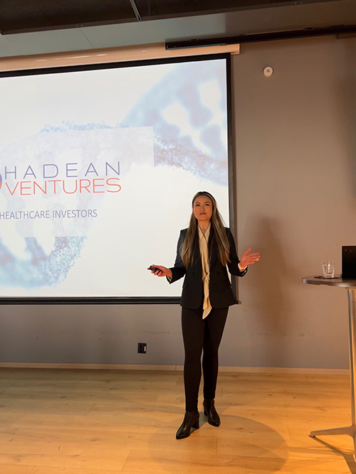 Tovy Dinh from Hadean Ventures presenting