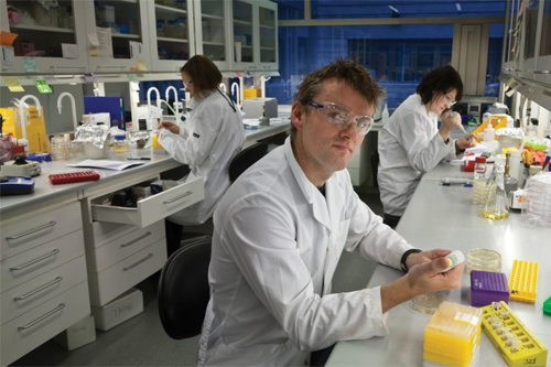 Trygve Brautaset in the lab at NTNU